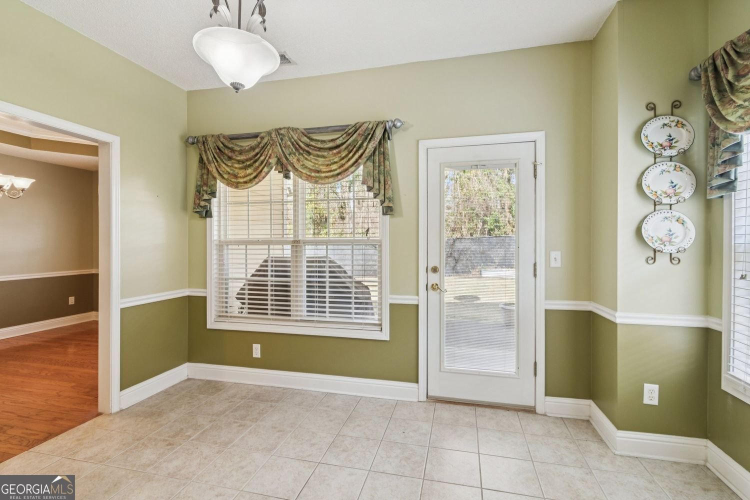 2530 Rosehill Circle Lithia Springs - 12