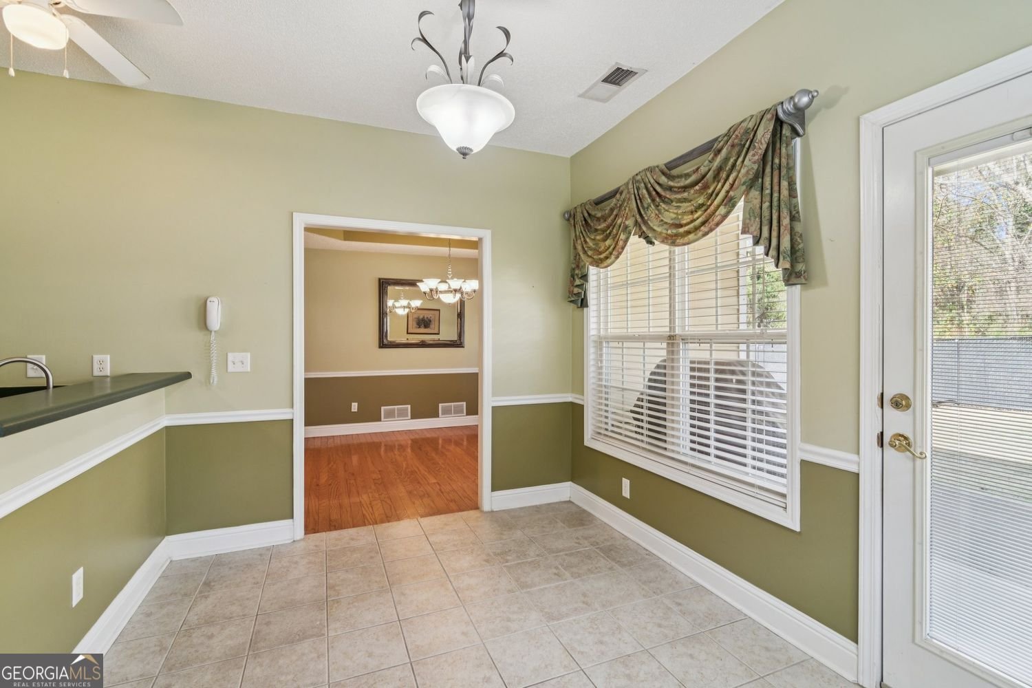 2530 Rosehill Circle Lithia Springs - 13