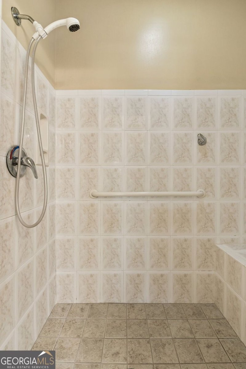 2530 Rosehill Circle Lithia Springs - 18