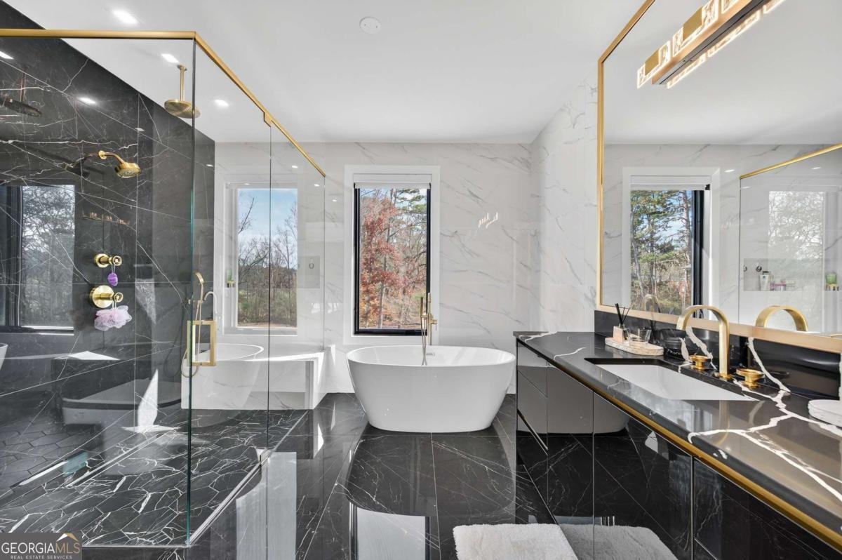 3440 Ronnie Lane Suwanee - 38