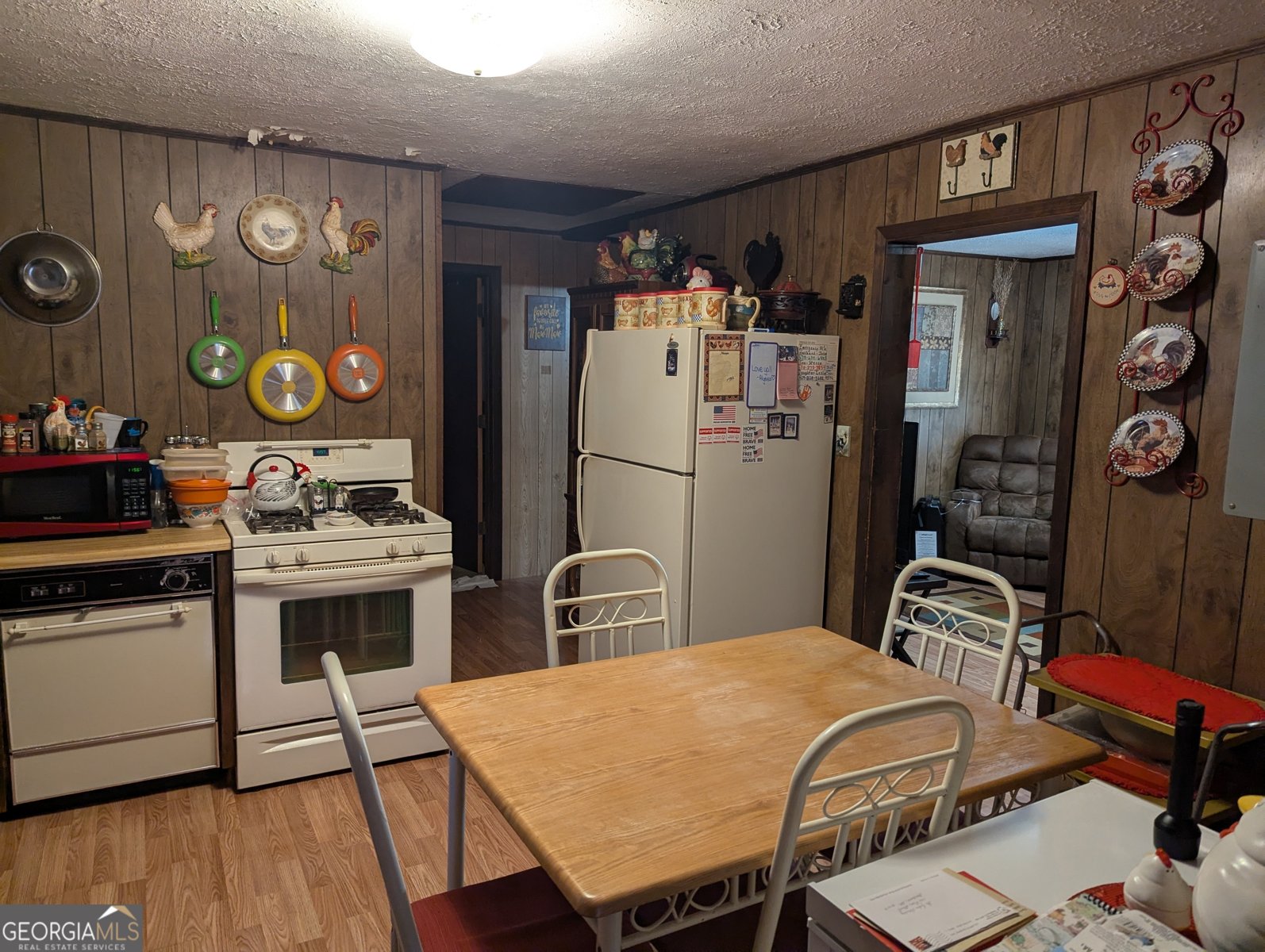 192 Pine Street Fairburn - 10