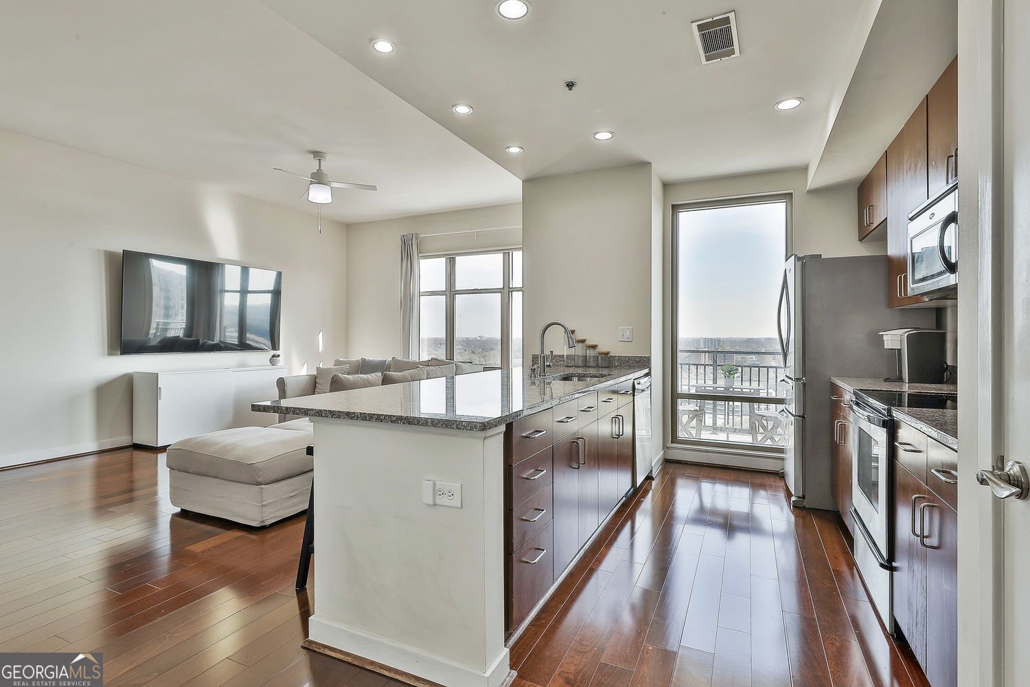 565 Peachtree Street Atlanta - 10