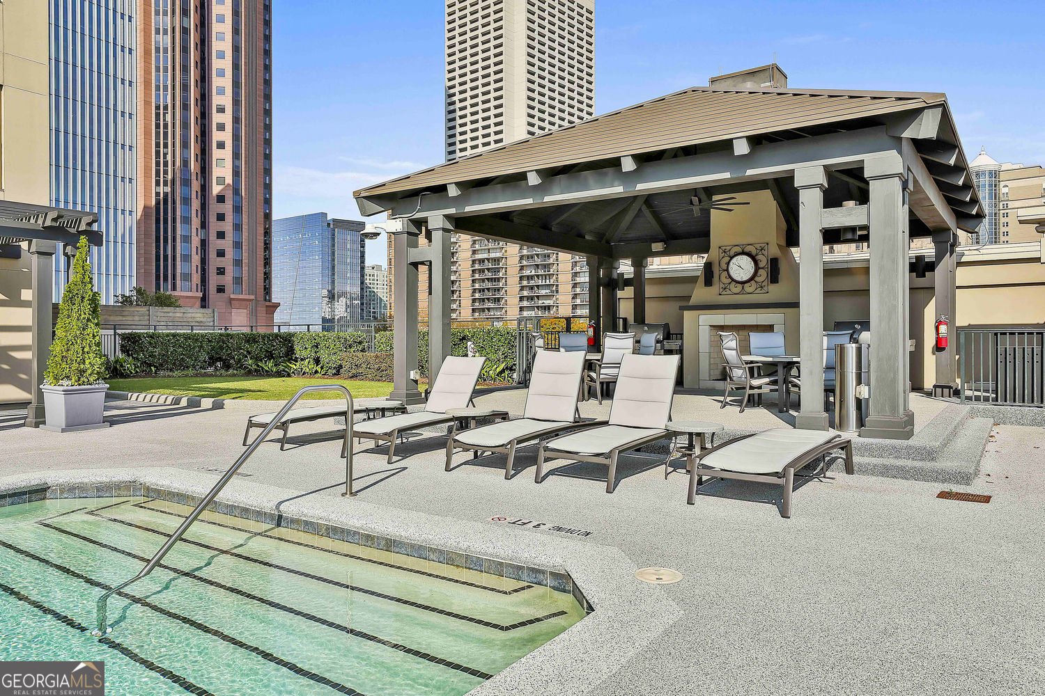 565 Peachtree Street Atlanta - 32