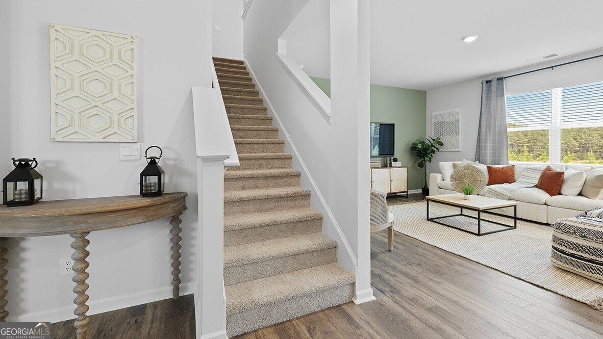 8208 Elkhorn Drive Fairburn - 8