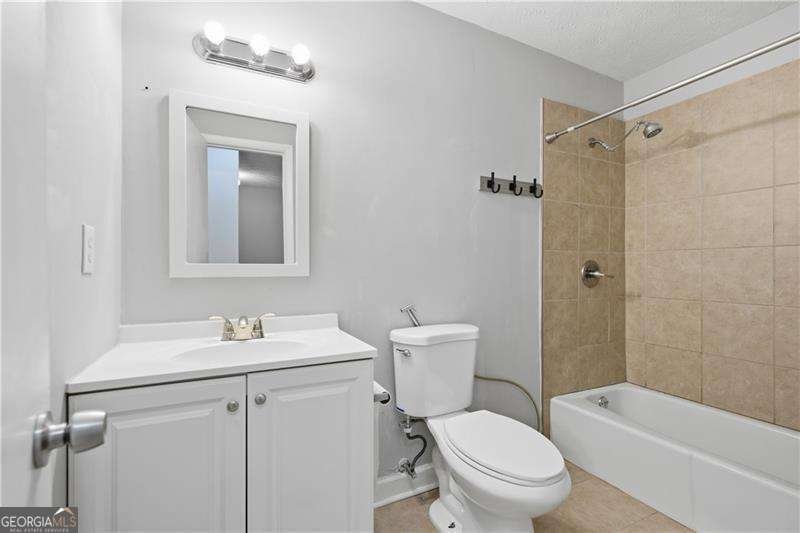 936 Six Oaks Circle Norcross - 7