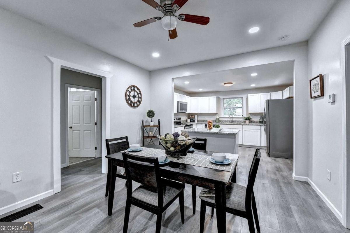 1233 OAKLAND Drive Atlanta - 11