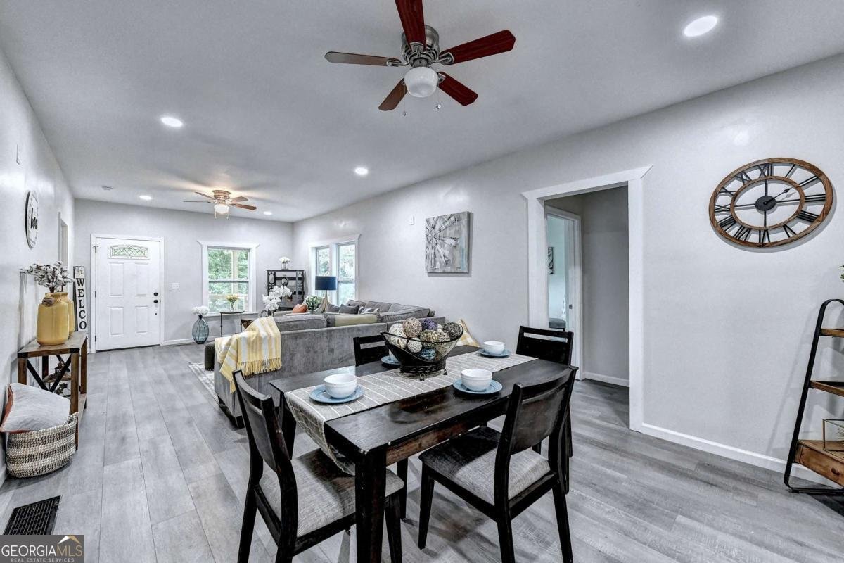 1233 OAKLAND Drive Atlanta - 12