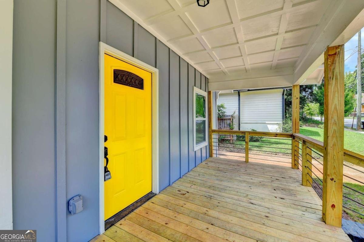 1233 OAKLAND Drive Atlanta - 2