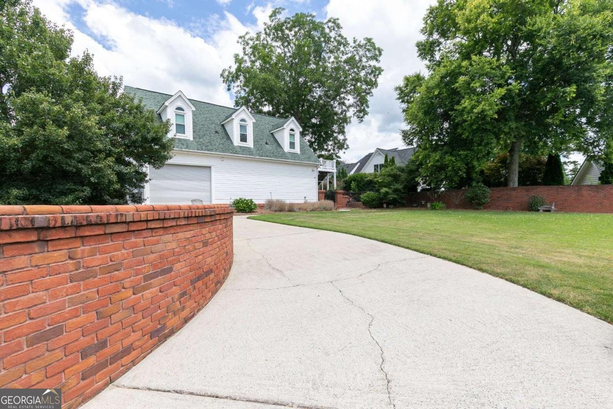 176 Confederate Avenue Dallas - 25