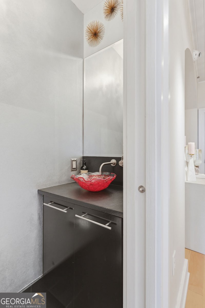 300 Bull Street Savannah - 41