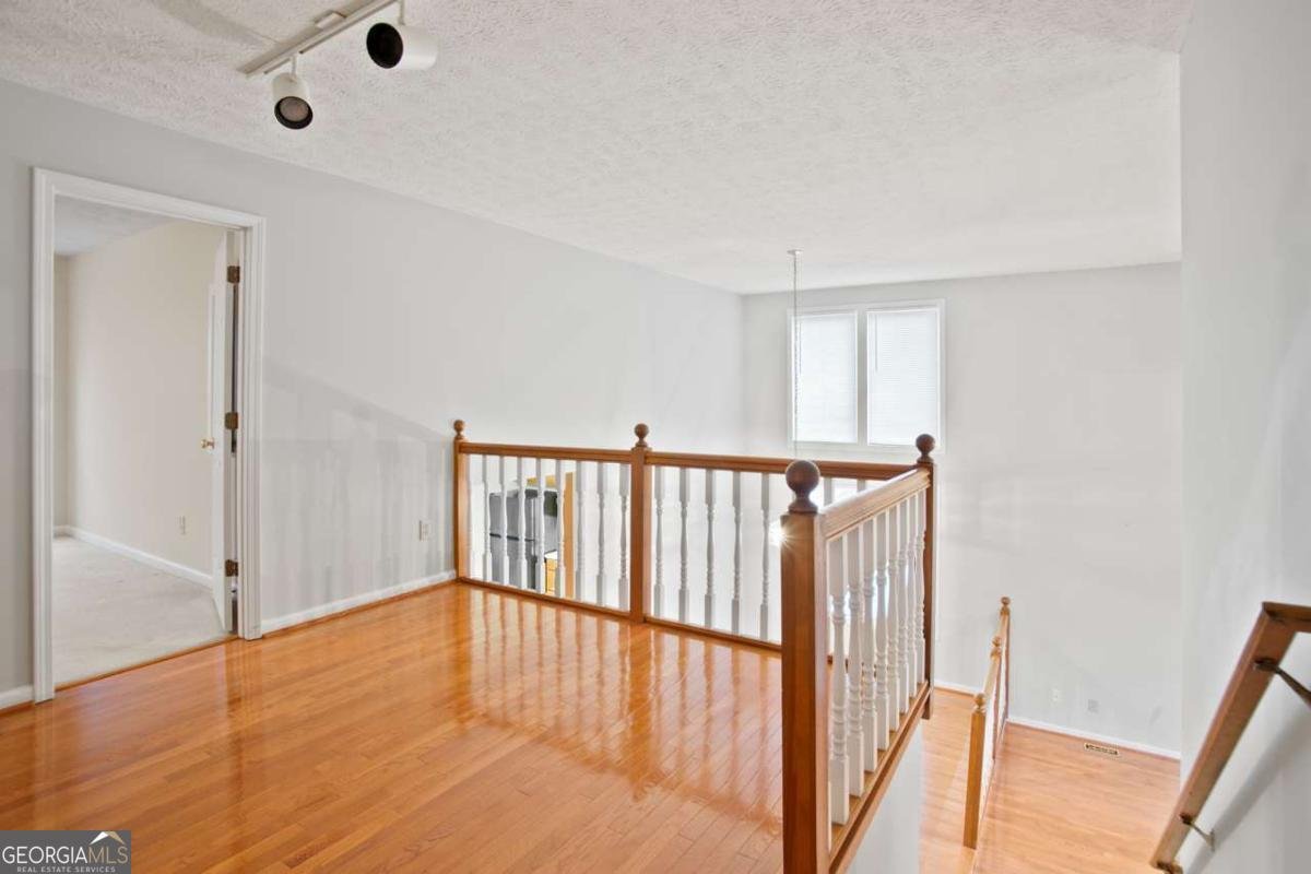 5705 Glandor Drive Mableton - 1