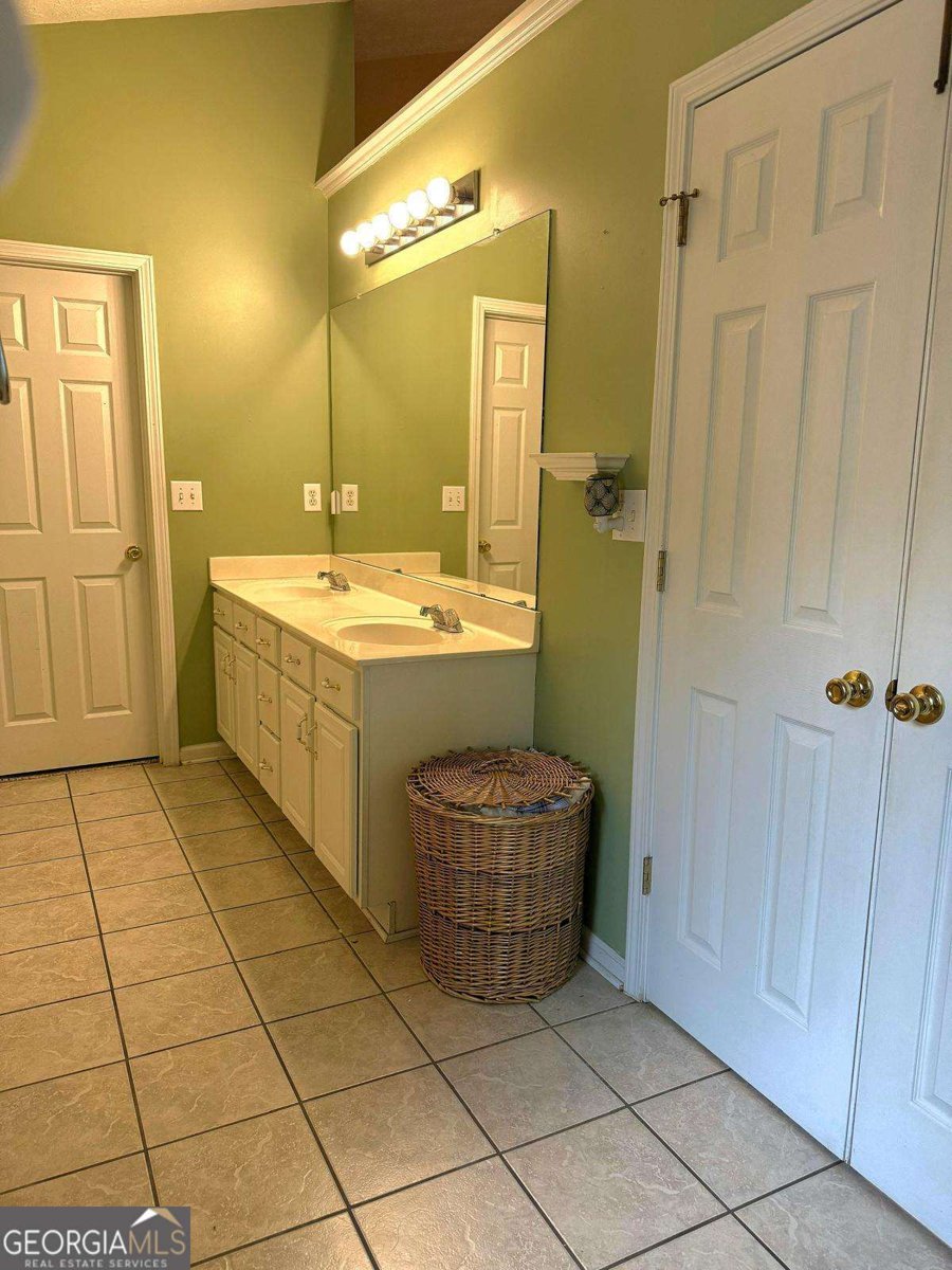 1240 Thomas Palmer Court Lawrenceville - 4