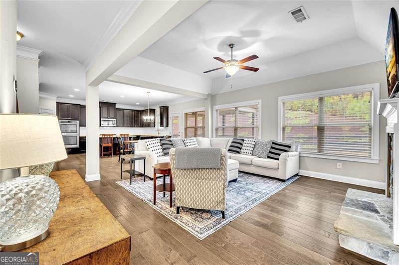 64 RED HAWK Dallas - 13