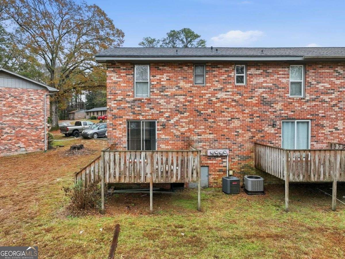 1071 OAKLAND Avenue Conyers - 33