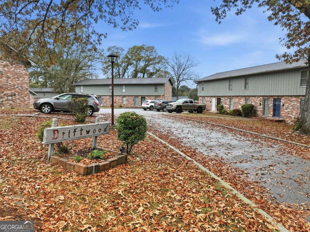 1071 OAKLAND Avenue Conyers - 38