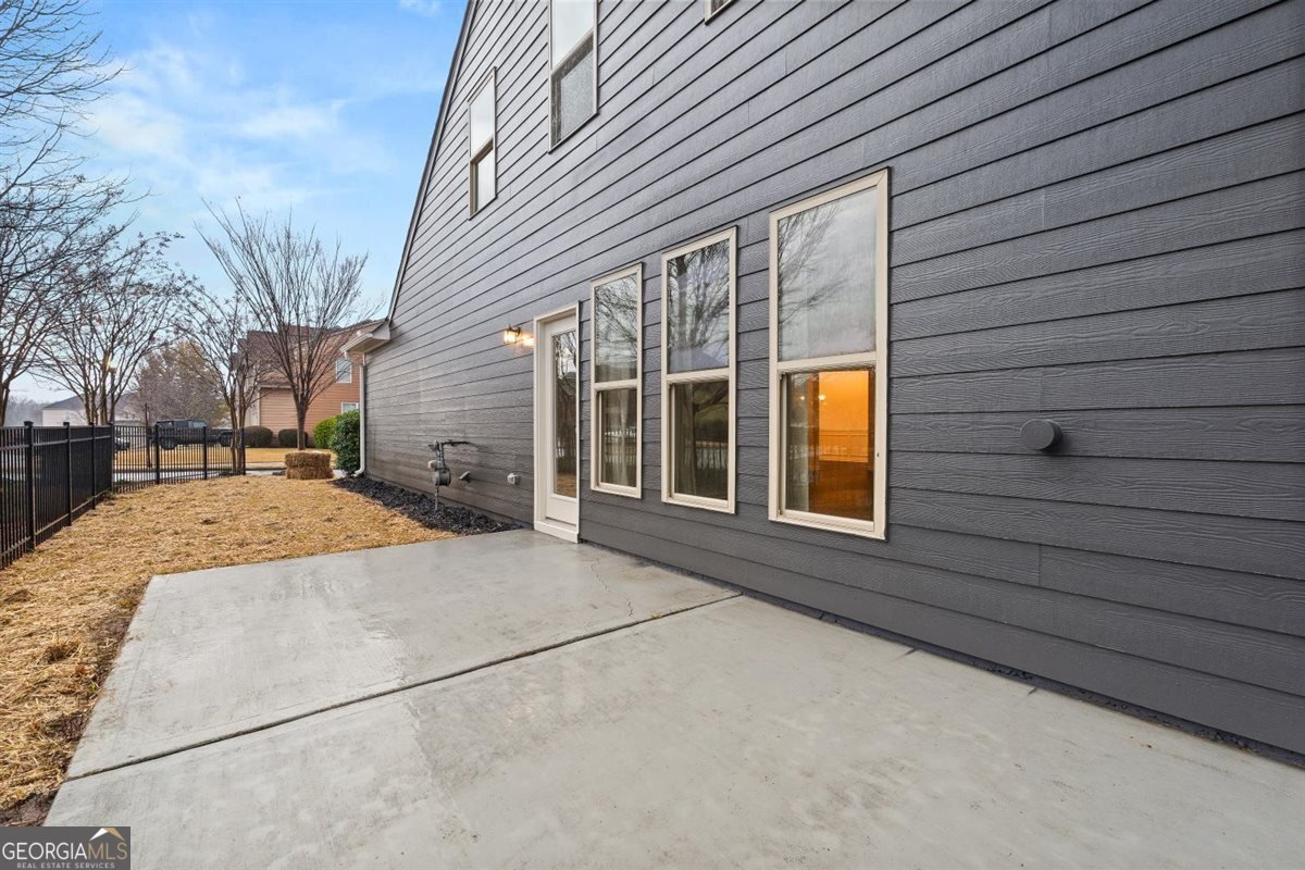 1236 Silvercrest Court Powder Springs - 30