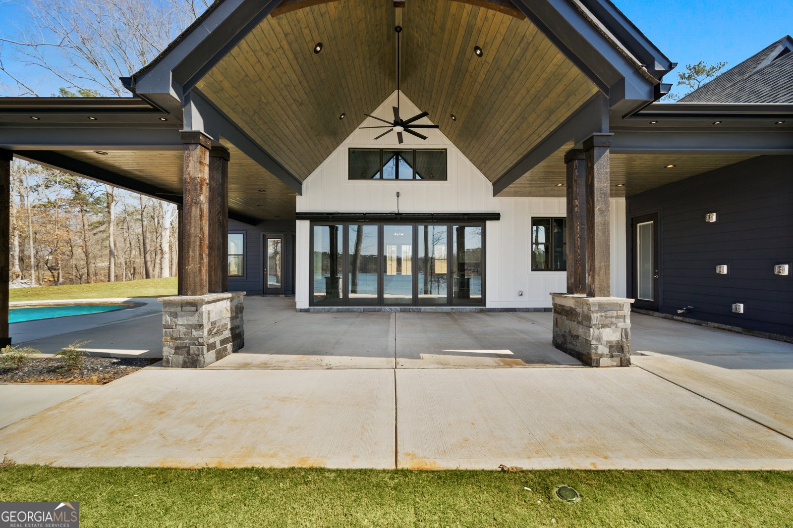 410 Ridge Point Drive Monticello - 37