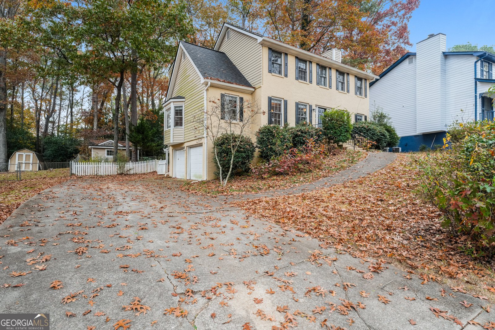 2820 Spring Ridge Circle Snellville - 1