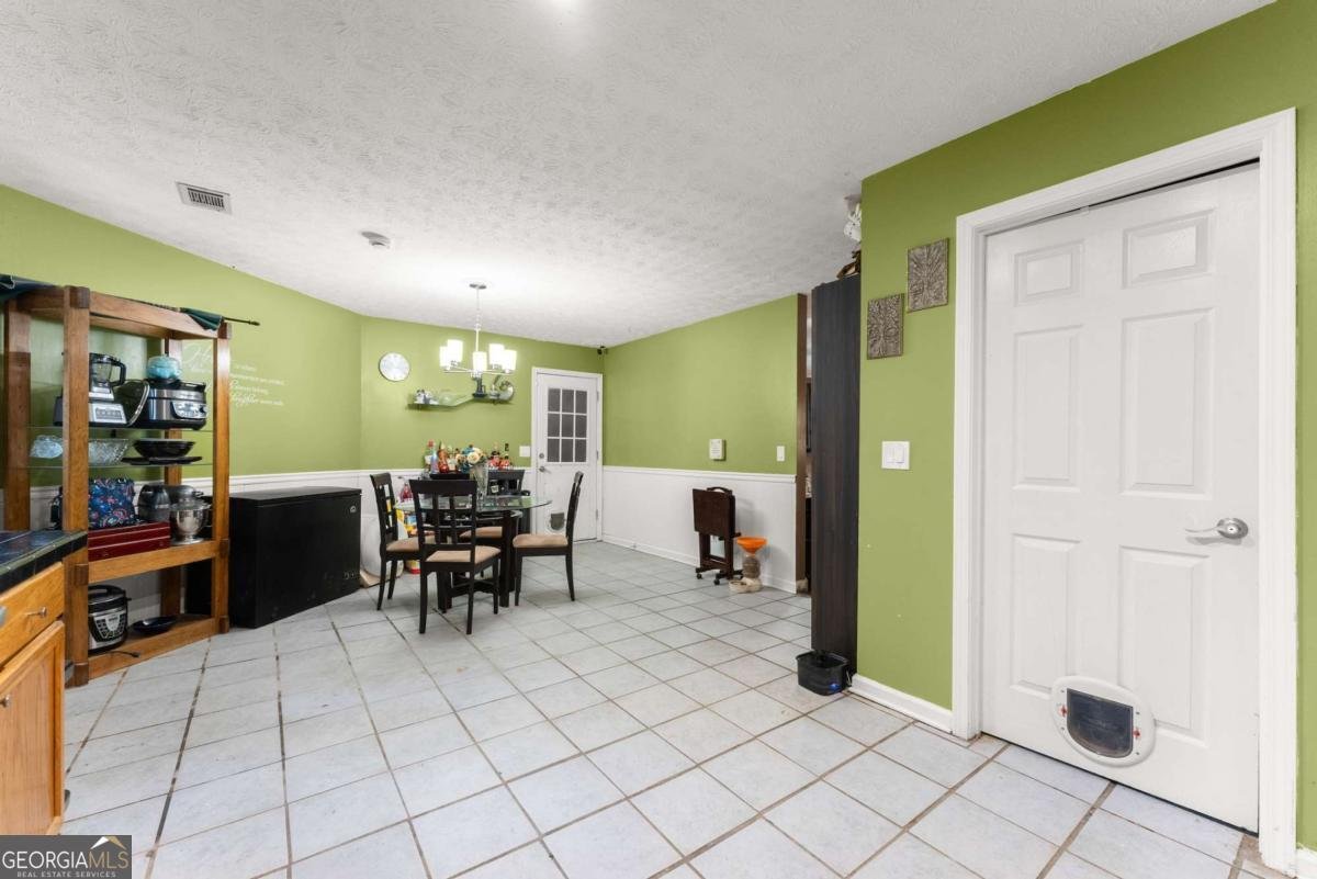 5098 TWIN OAKS Lane Murrayville - 10