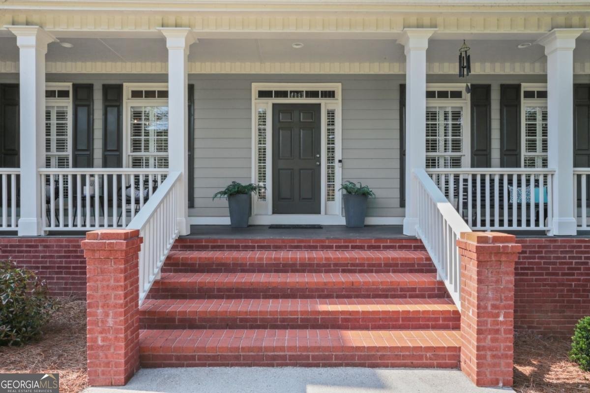 393 Taylor Glen Drive Alpharetta - 1