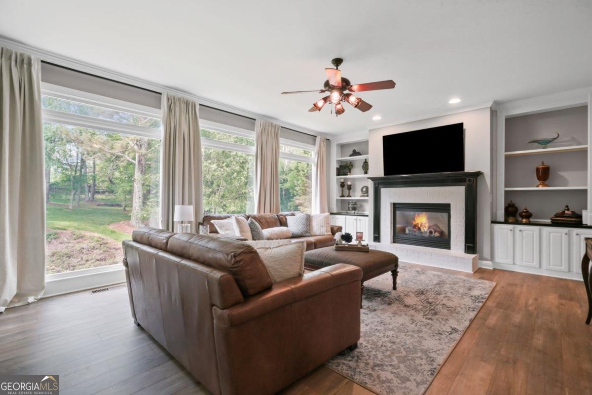 393 Taylor Glen Drive Alpharetta - 6