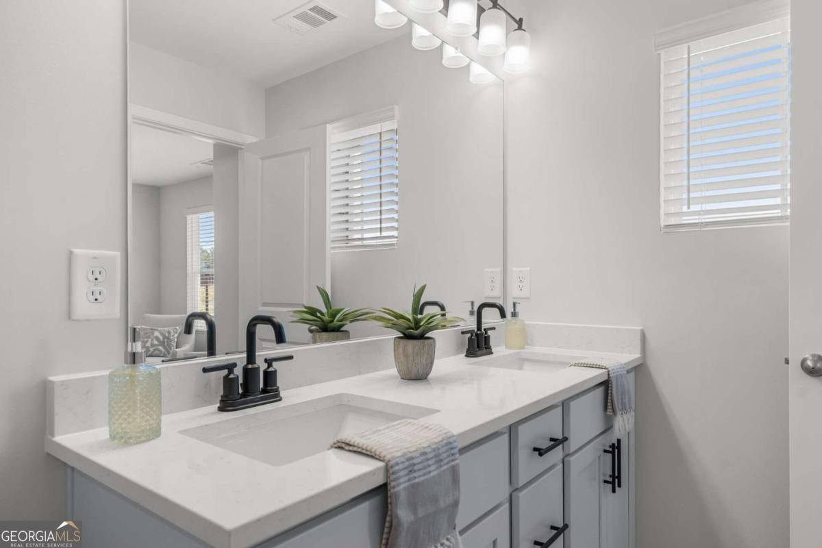 516 Crown Drive Emerson - 36