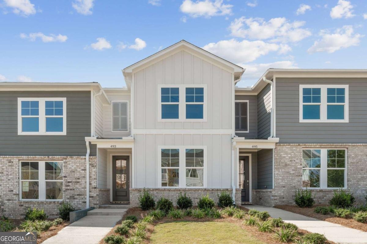 493 Crown Drive Cartersville - 1