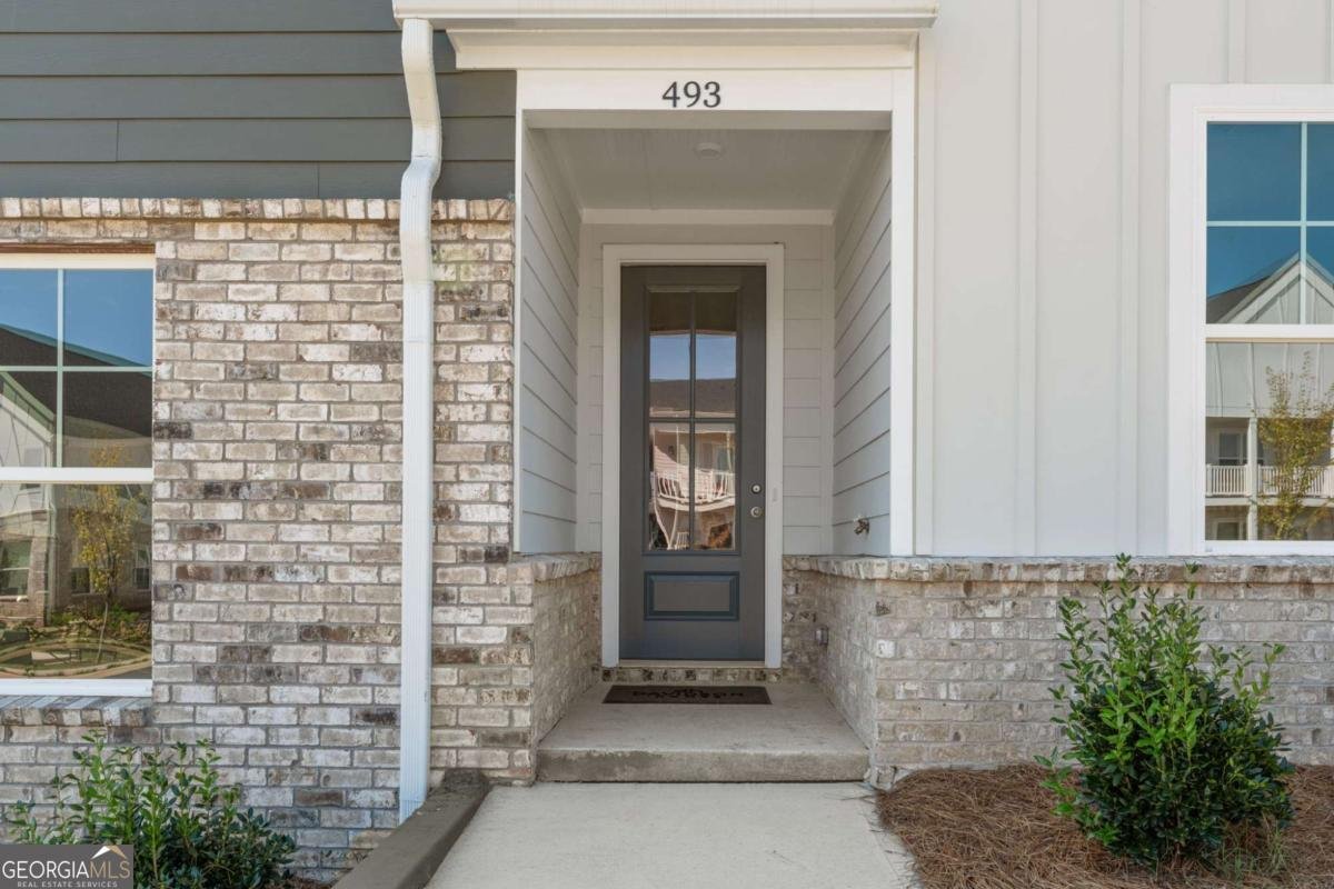 493 Crown Drive Cartersville - 2