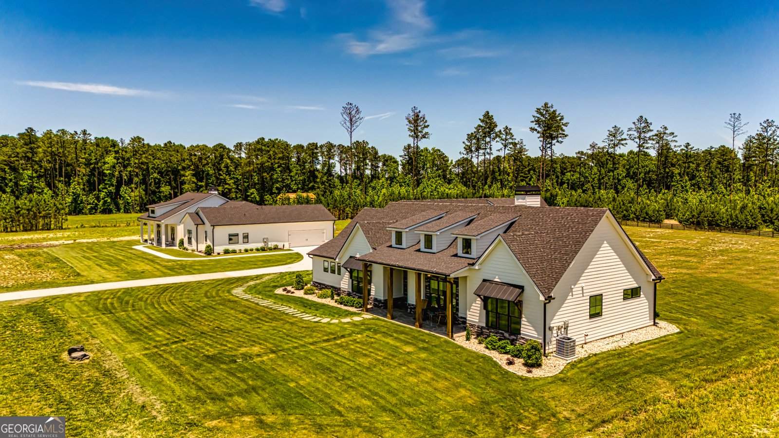 11084 Mount Carmel Road Senoia - 55