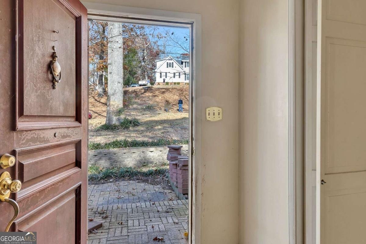 4520 Huntridge Drive Roswell - 6