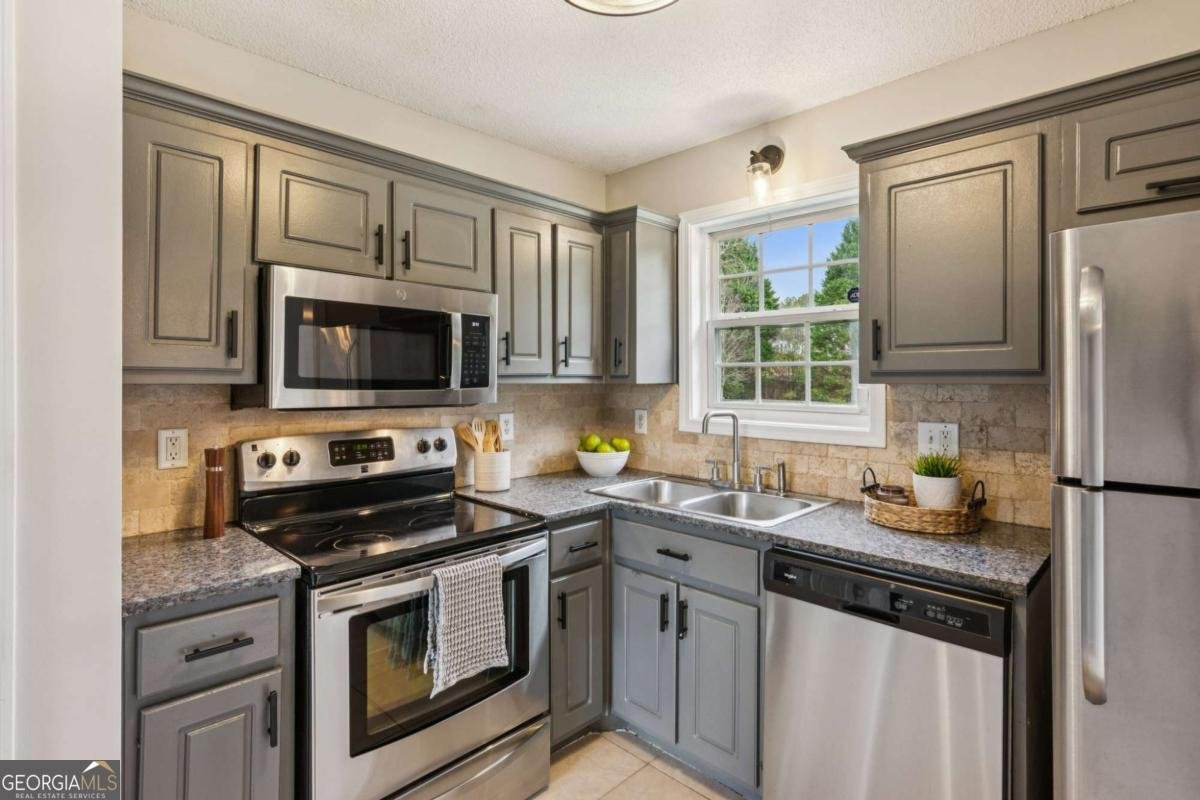 1026 Carly Joanna Court Dacula - 14