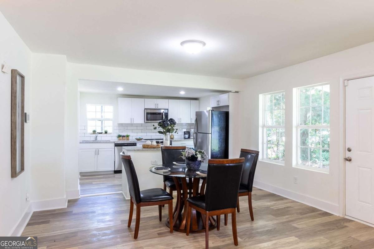 2949 Pearl Street East Point - 17