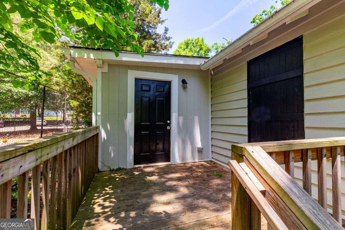 2949 Pearl Street East Point - 28