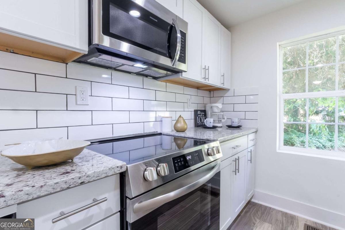 2949 Pearl Street East Point - 5