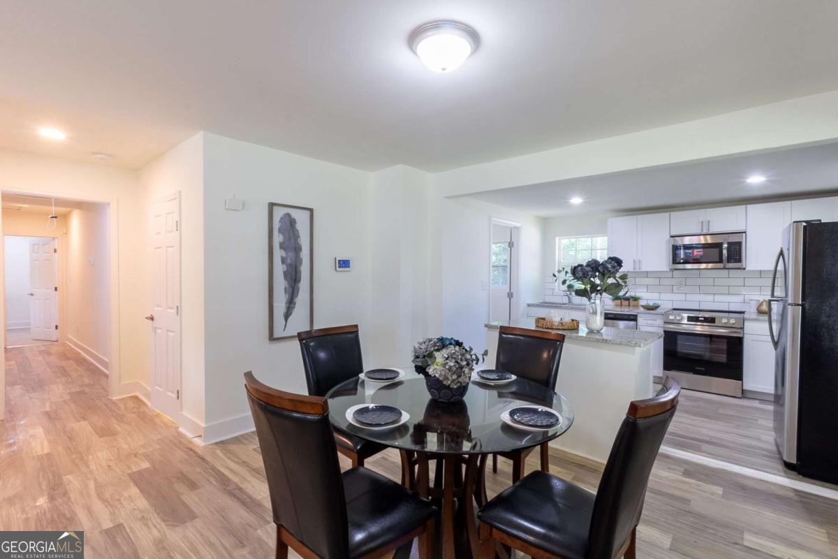 2949 Pearl Street East Point - 8