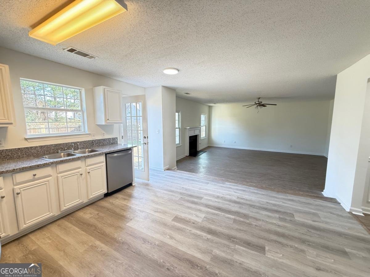 4466 Estate Street Atlanta - 12