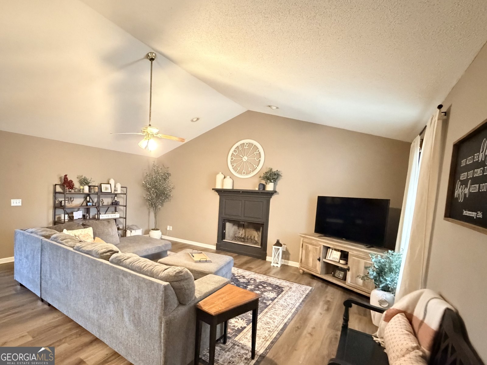 154 Stacey Drive Cleveland - 2