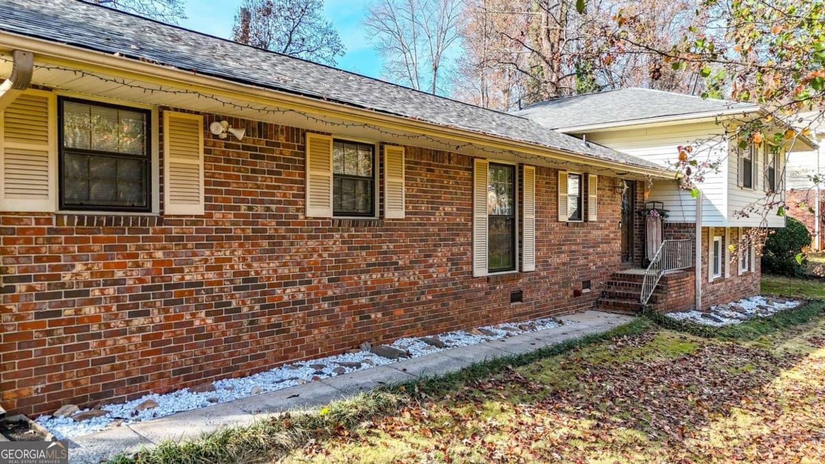 1756 Kimberly Drive Marietta - 3