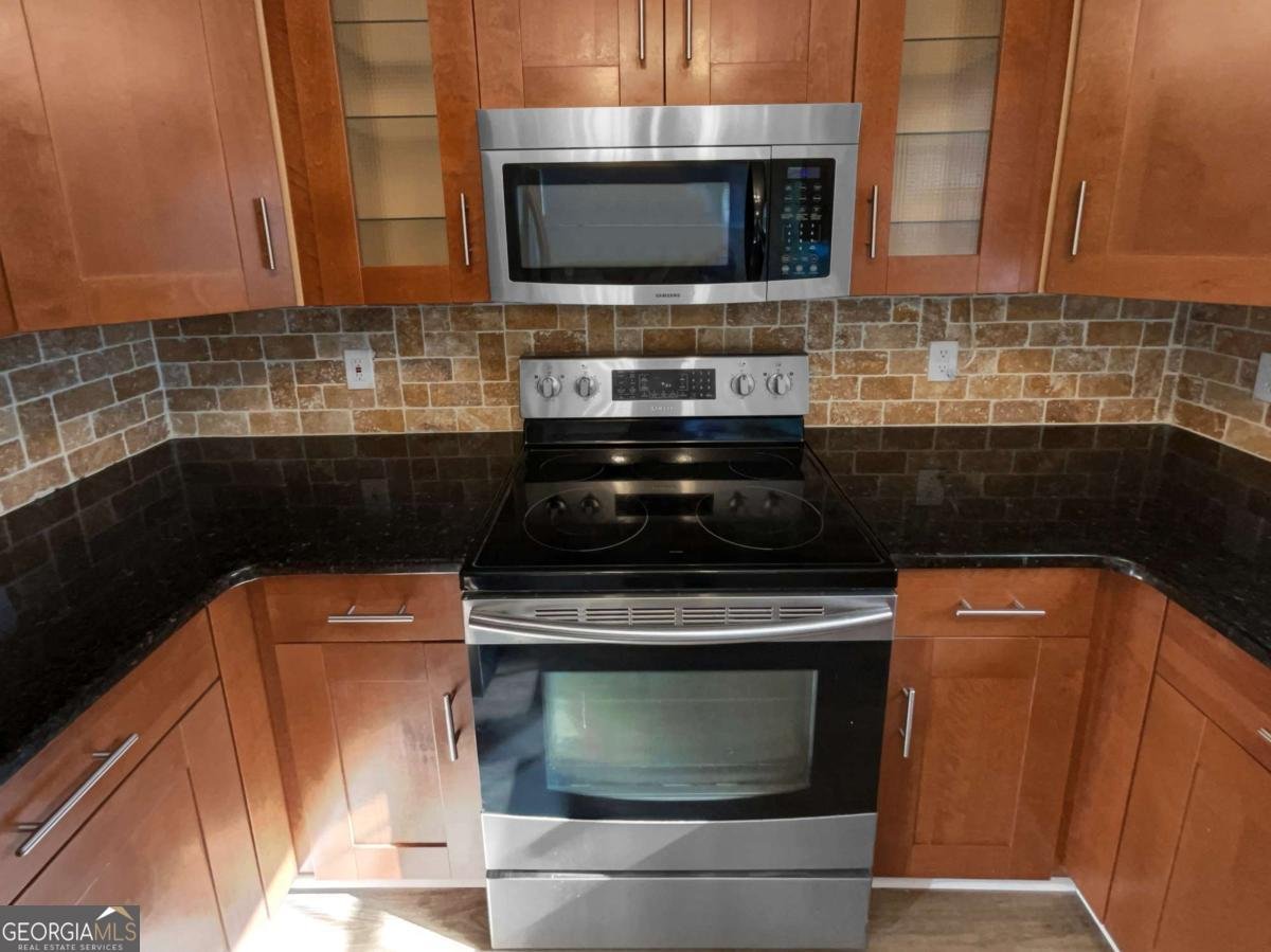 3785 Montrose Pond Walk Duluth - 16