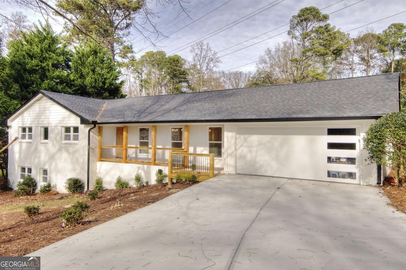 7235 Thornhill Ln Atlanta - 2