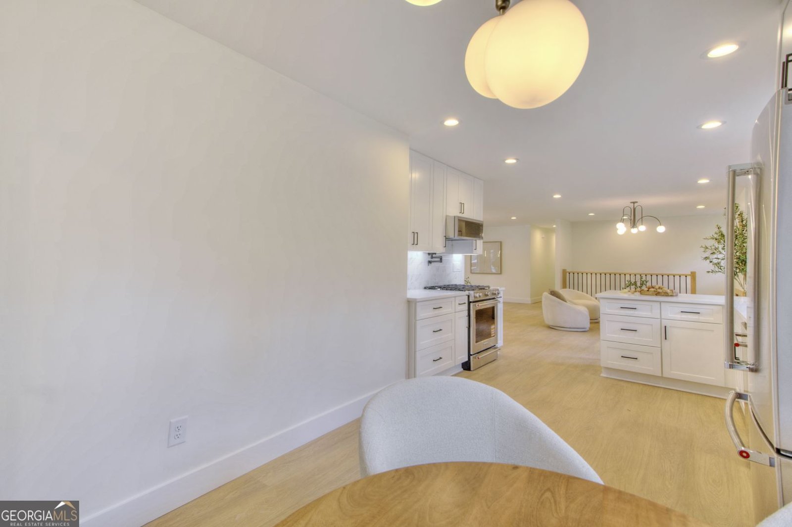 7235 Thornhill Ln Atlanta - 23