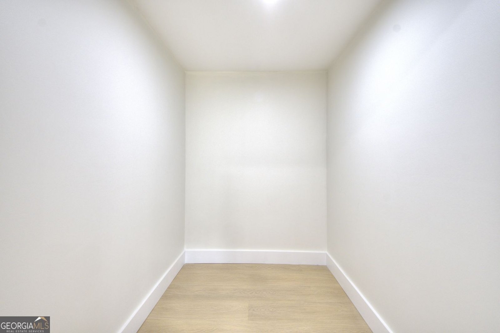 7235 Thornhill Ln Atlanta - 29