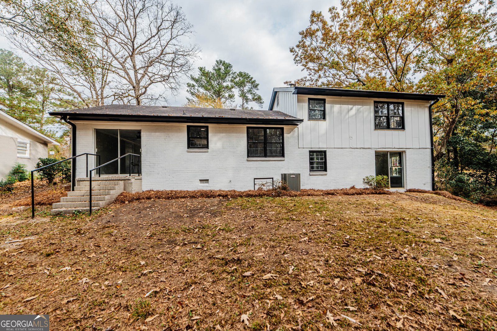 2916 Southshore Drive Macon - 27