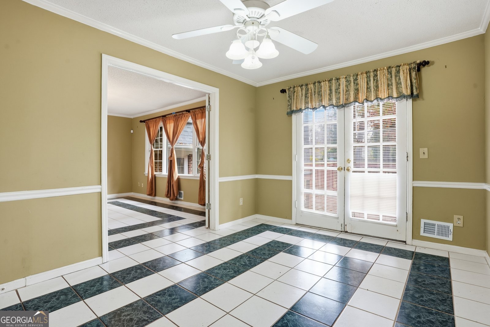 747 John Alden Road Stone Mountain - 4