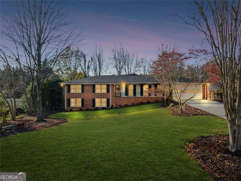 2667 FONTAINEBLEAU Dunwoody - 1