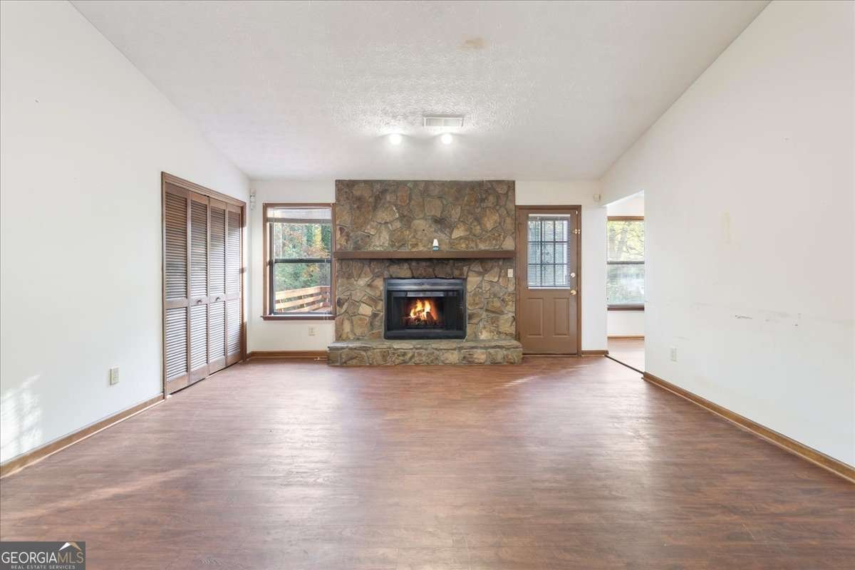 1786 Dunbarton Drive Lithonia - 2