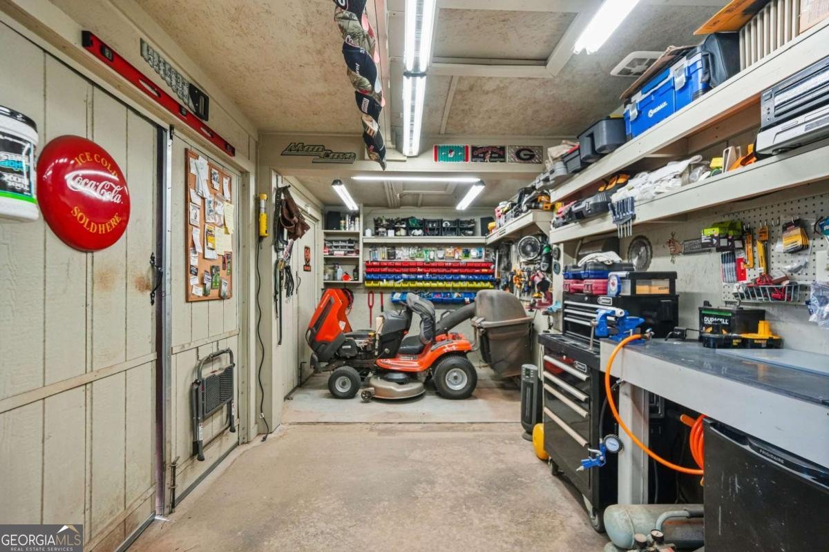 6460 Bellevue Drive Conyers - 34