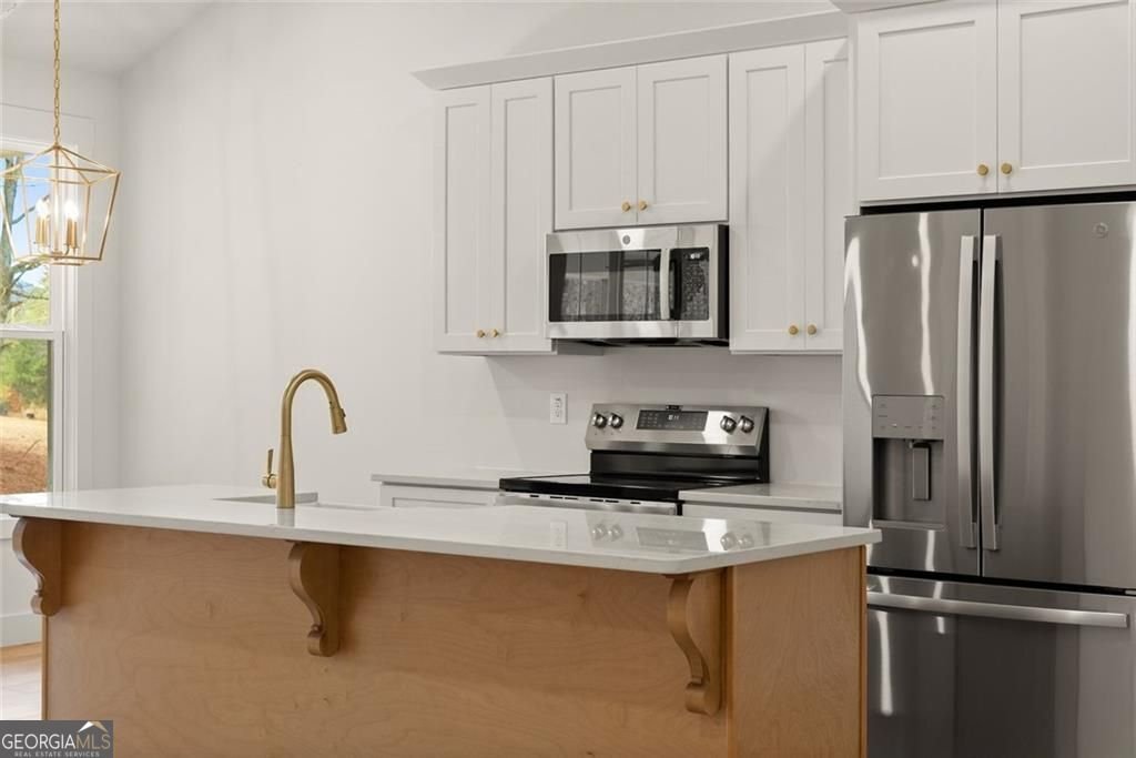 477 Thomason Road Cleveland - 13