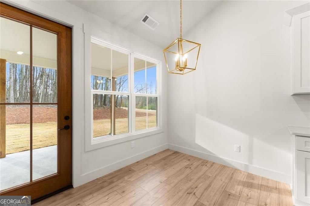 477 Thomason Road Cleveland - 17