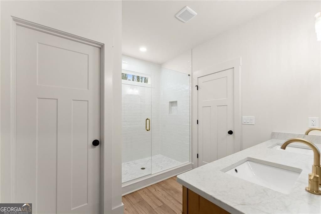 477 Thomason Road Cleveland - 25